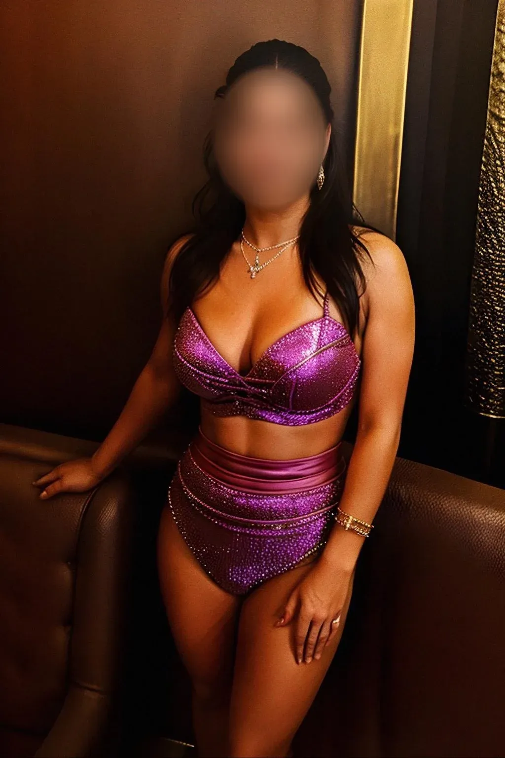 Lori — Club Casanova